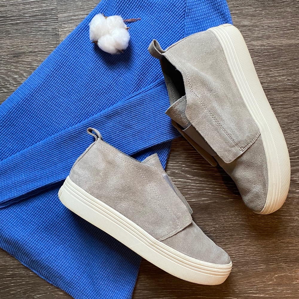 Dolce Vita | 10 | gray suede leather white sole - Picture 2 of 16